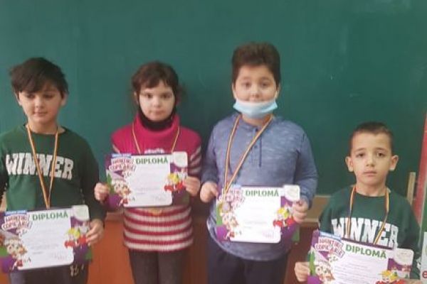 1-18FA341FE-A5EA-C834-BFC3-4A8DE33ECC08.jpg