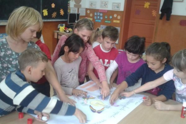 2-osztaly-77186235D-3609-E17A-5A2C-EE9BE718E804.jpg