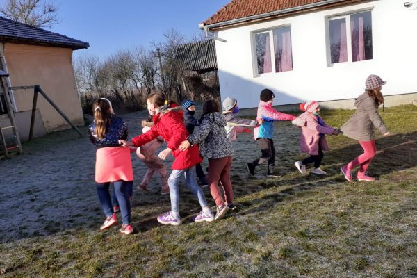 susturogiu-3D44B5199-67D0-F869-724D-3B5D59FA05F8.jpeg