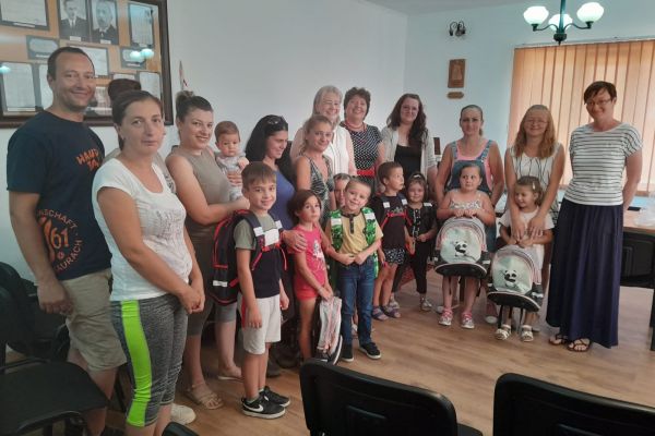ghiozdaneC528E7D9-71D7-97AB-50B8-DDE881407E32.jpg