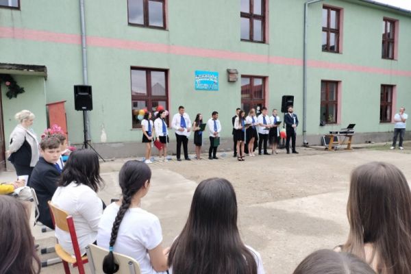 147F1AC0F5-2A8F-6008-DEBA-4CE011D9ABC9.jpg
