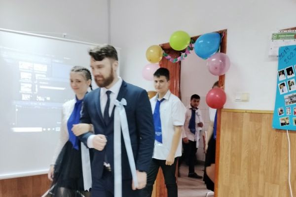 23CE69FC7-F21F-77A3-9AC8-6536DA411AEA.jpg